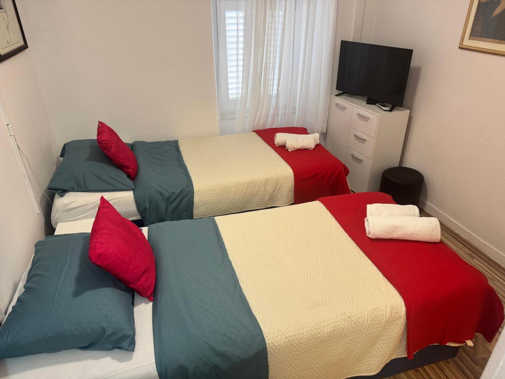 Damira Rooms สปลิท ภายนอก รูปภาพ