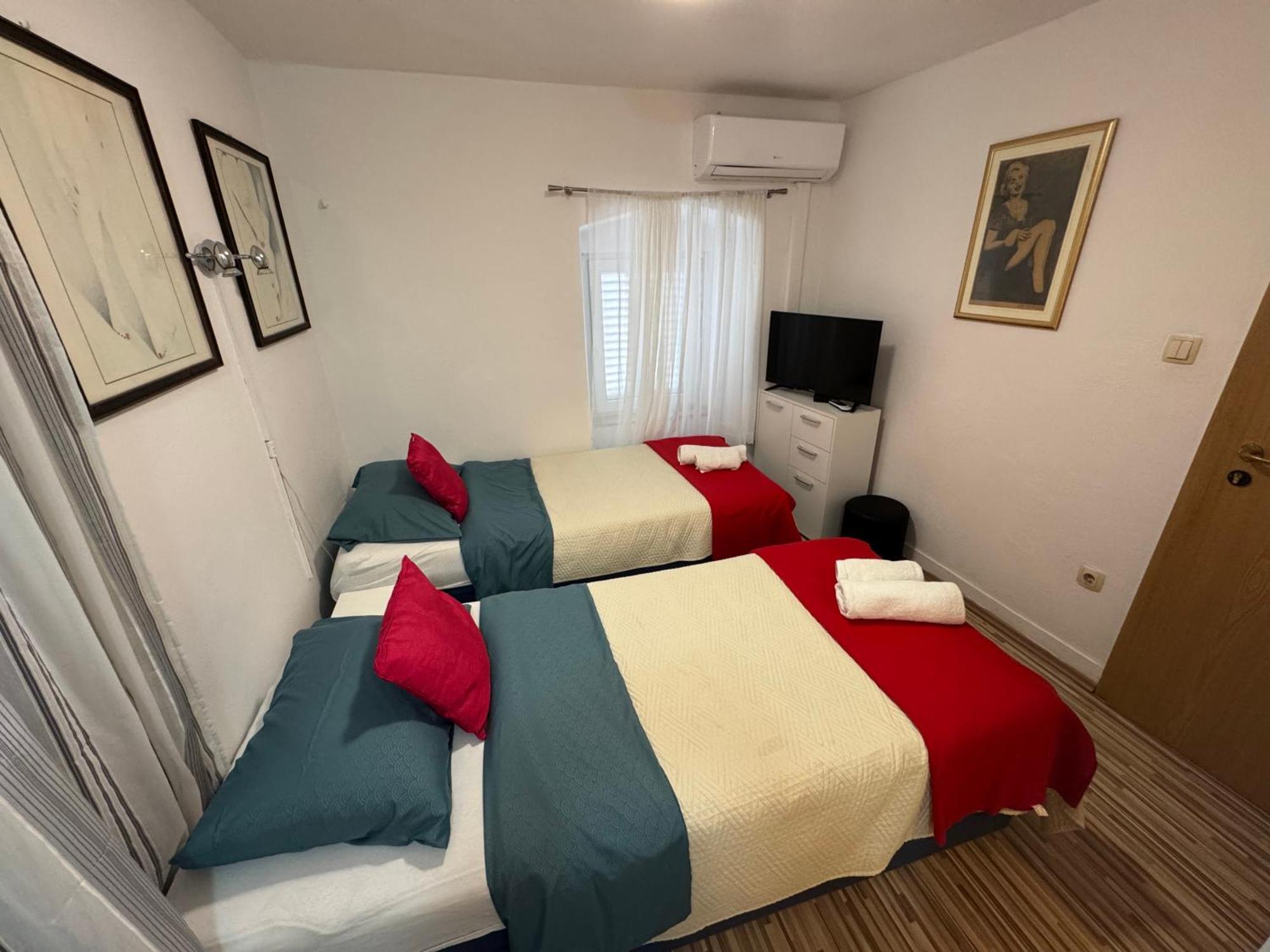 Damira Rooms สปลิท ภายนอก รูปภาพ
