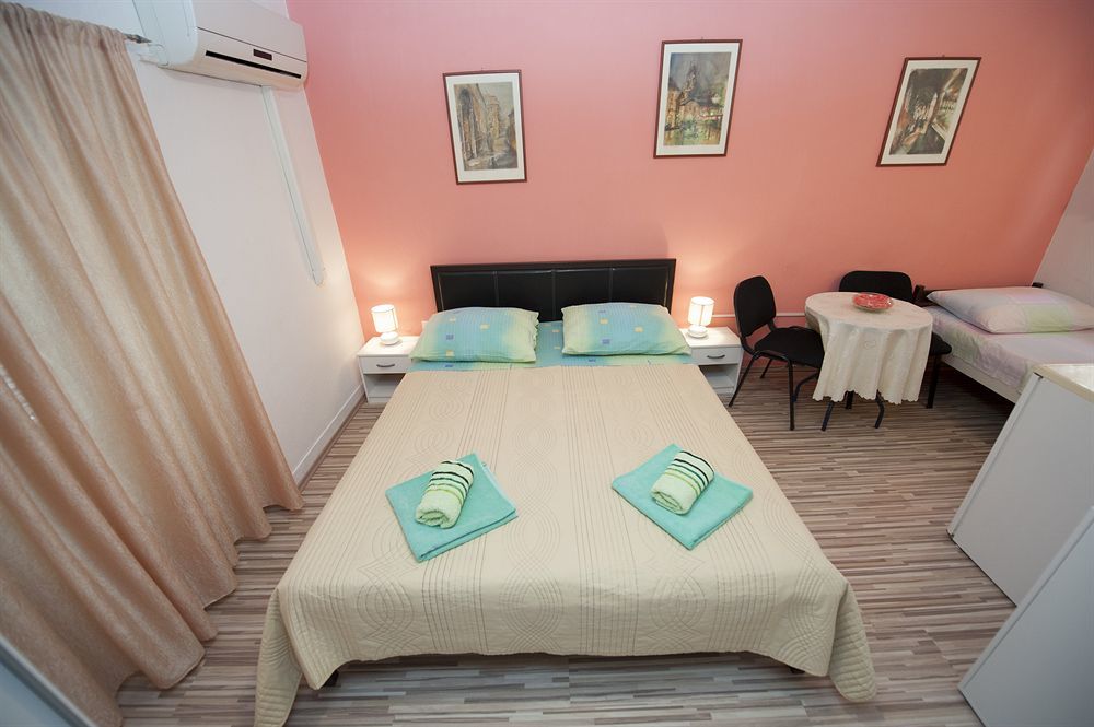 Damira Rooms สปลิท ภายนอก รูปภาพ