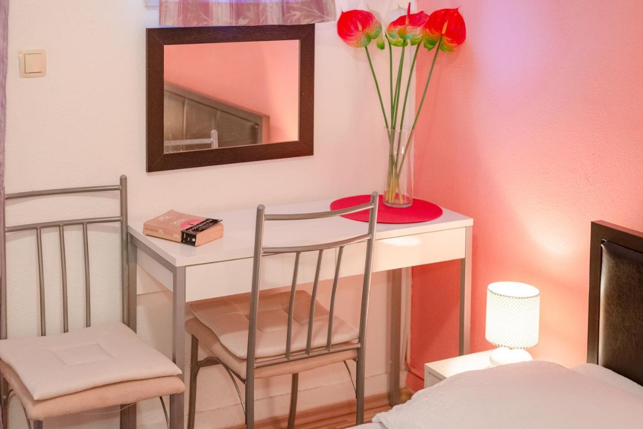 Damira Rooms สปลิท ภายนอก รูปภาพ